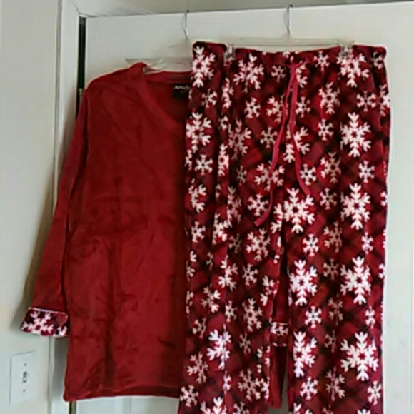 SOFT & COZY Pajama Set NWOT * - Picture 1 of 3
